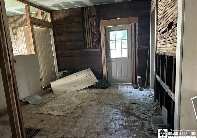 Listing Photo 4 - Condo for sale in building located at 52 Mckinley Ave, Jamestown, NY 14701