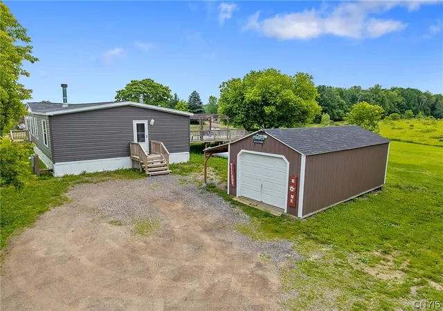 Photo 2 of Manufactured home for sale at 91 Hare Rd, Central Square, NY 13036 | MLS# S1690033 | Listing updated on 2026-07-20