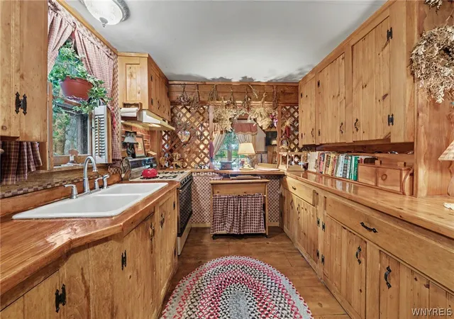 Homes for sale in Darien, NY | 10985 Griswold Rd, Darien, NY 14040 | MLS# B1691601