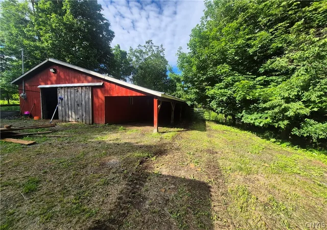 3rd image of 31741 County Route 179, Chaumont, NY 13622 | MLS# S1692373