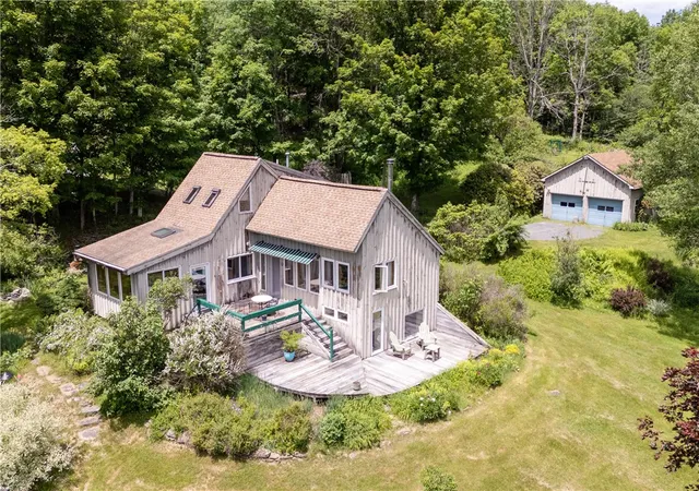 Homes for sale in Middletown, NY | 1652 Thompson Hollow Rd, Middletown, NY 12459 | MLS# R1689349