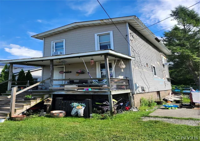 Homes for sale in Lenox, NY | 163 Barlow St, Lenox, NY 13032 | MLS# S1692391