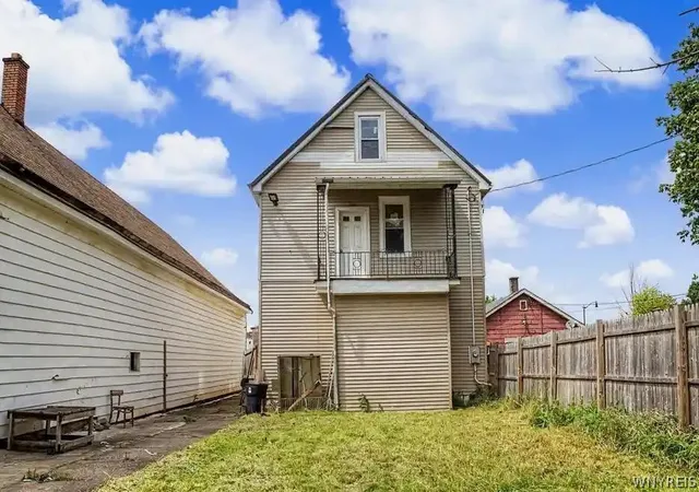 Listing Photo 4 - Condo for sale in building located at 2015 Genesee St, Buffalo, NY 14211