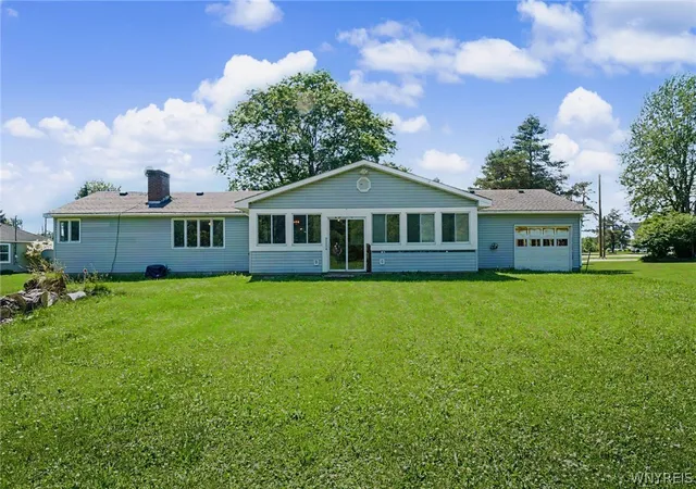 Homes for sale in Alden, NY | 3185 Townline Rd, Alden, NY 14086 | MLS# B1692410