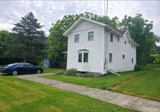 Photo 1 of Sale Pending at 556 Liberty St, Elmira, NY 14904 | MLS# R1692442 | Listing updated on 2026-07-14