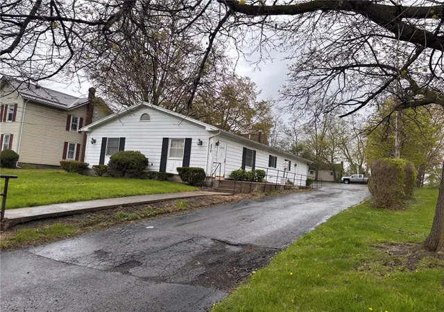 Homes for sale in Batavia City, NY | 535 E Main St, Batavia City, NY 14020 | MLS# R1691248