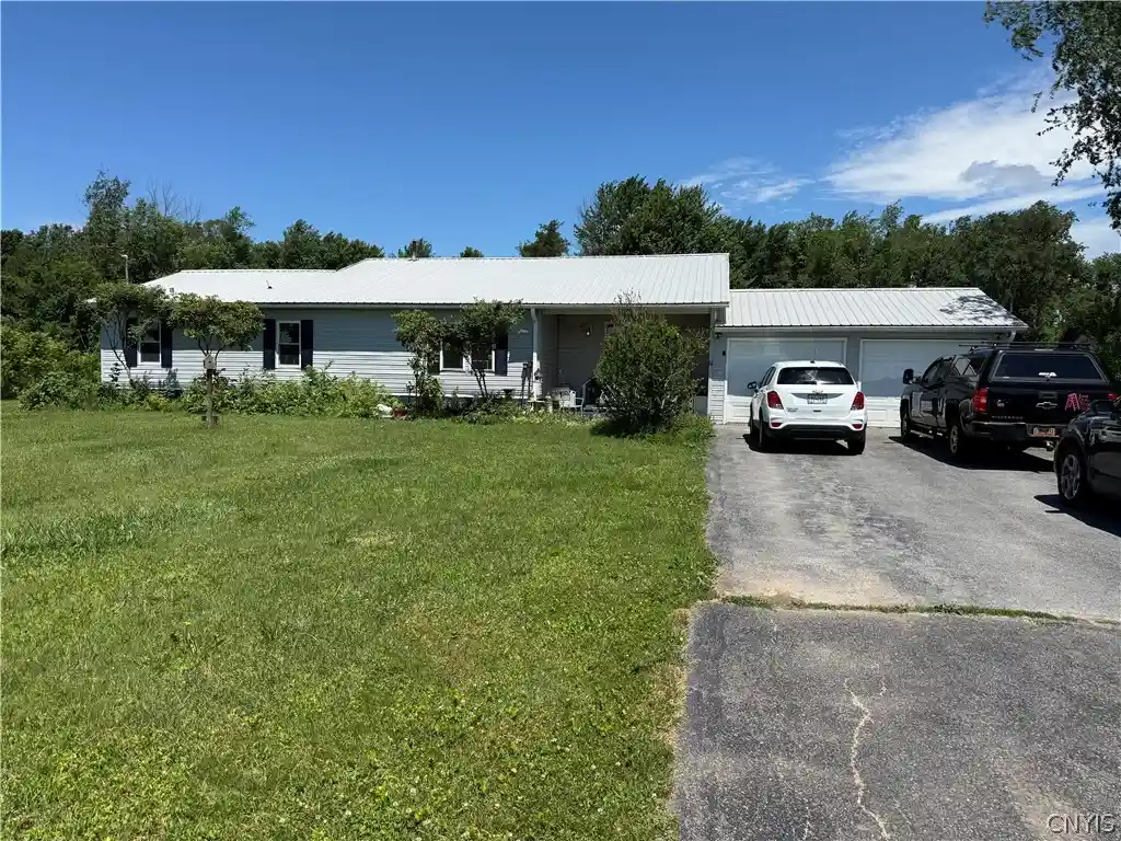 Photo 1 of Single family home for sale at 196 200 Russell Rd #196, Fulton, NY 13069 | MLS# S1692457 | Listing updated on 2026-10-28