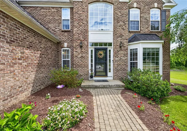 3rd image of 1484 Fraser Way, Farmington, NY 14425 | MLS# R1692389