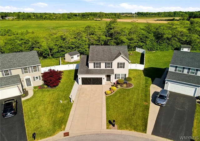 48th image of 5789 Willow Creek Ln, Cambria, NY 14132 | MLS# B1692421