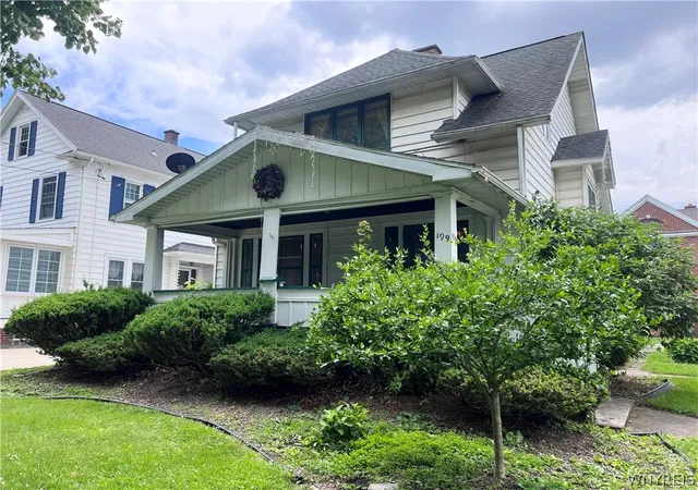 Homes for sale in Buffalo, NY | 199 Potters Rd, Buffalo, NY 14220 | MLS# B1692465
