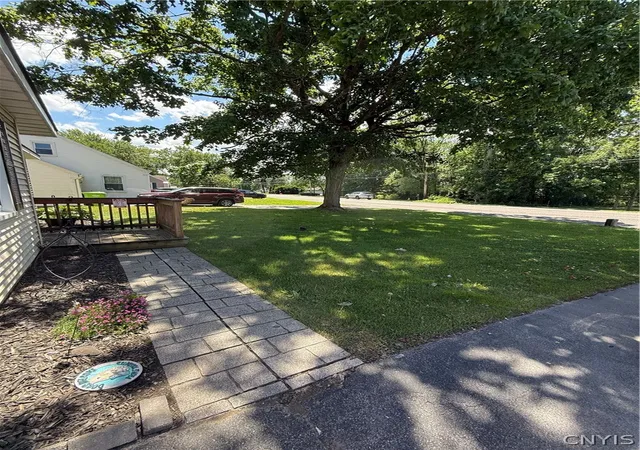 4th image of 7124 Buckley Rd, Liverpool, NY 13088 | MLS# S1692436