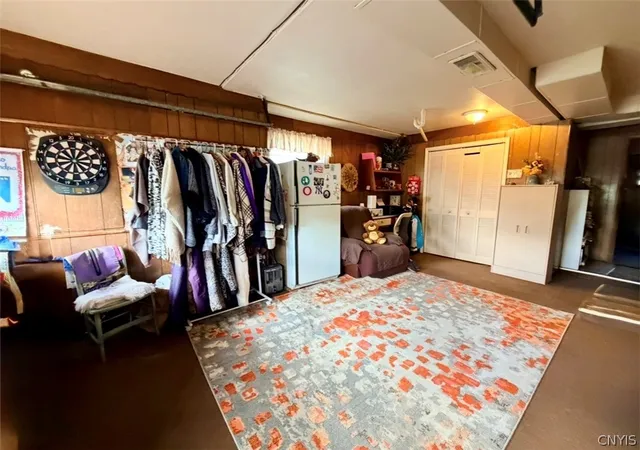 28th image of 606 Berwick Rd S, Salina, NY 13208 | MLS# S1690318