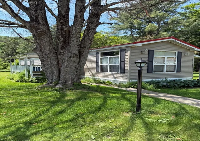 3rd image of 919 Breesport N Chemung, Baldwin, NY 14861 | MLS# R1691630