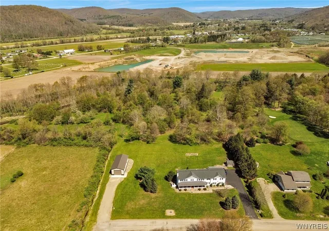 Homes for sale in Great Valley, NY | 6174 Fairview Ln, Great Valley, NY 14741 | MLS# B1692490