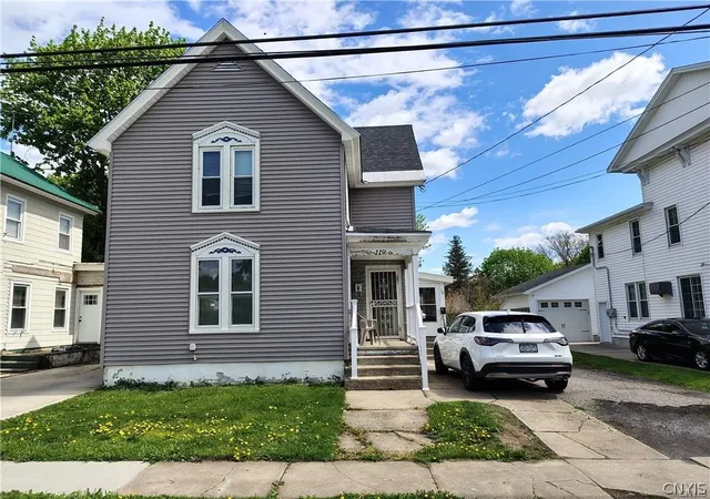 Homes for sale in Frankfort, NY | 119 1St Ave, Frankfort, NY 13340 | MLS# S1691982