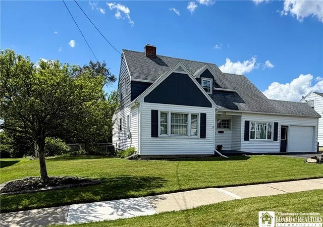 Homes for sale in Olean, NY | 613 King St, Olean, NY 14760 | MLS# R1691873