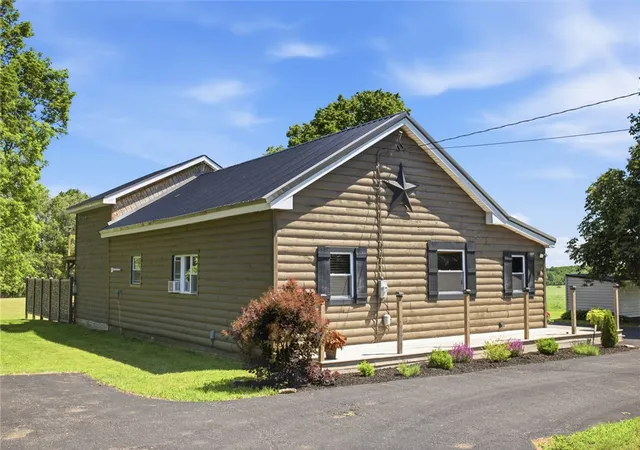 Homes for sale in Pembroke, NY | 395 Akron Rd, Pembroke, NY 14001 | MLS# R1692497
