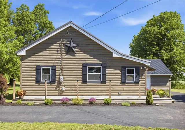 Photo 3 of Sale Pending at 395 Akron Rd, Akron, NY 14001 | MLS# R1692497 | Listing updated on 2026-07-02