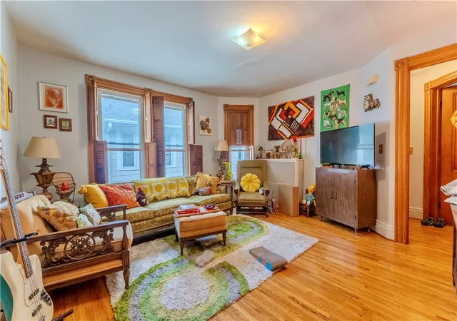 4th image of 9 Sumner Park, Rochester, NY 14607 | MLS# R1691482
