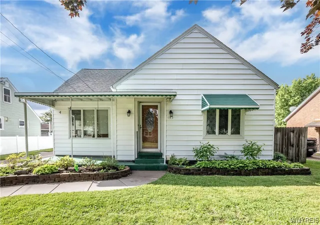 1st image of 193 12th Ave, North Tonawanda, NY 14120 | MLS# B1691294