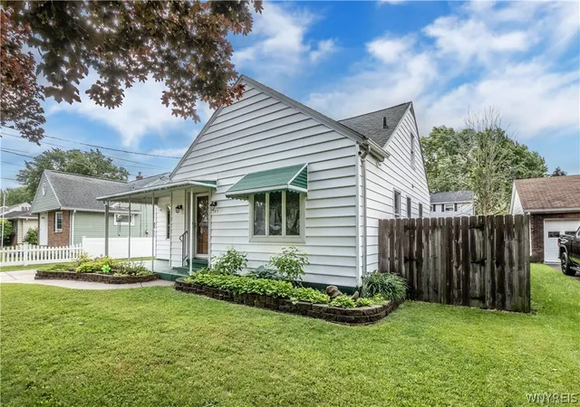 3rd image of 193 12Th Ave, North Tonawanda, NY 14120 | MLS# B1691294