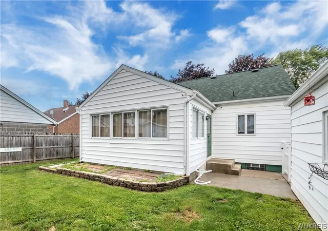 5th image of 193 12Th Ave, North Tonawanda, NY 14120 | MLS# B1691294