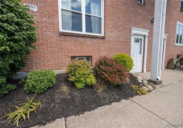 Homes for sale in Lancaster, NY | 3903 Bowen Rd #59, Lancaster, NY 14086 | MLS# B1692585