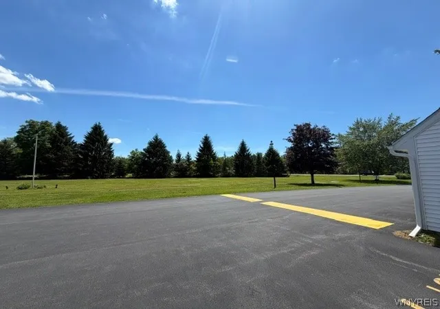 Homes for sale in Lancaster, NY | 3903 Bowen Road, Lancaster, NY 14086 | Houzeo