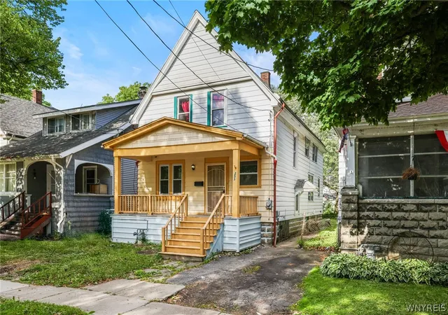 Photo 2 of Single family home for sale at 253 Benzinger St, Buffalo, NY 14206 | MLS# B1692657 | Listing updated on 2026-07-15