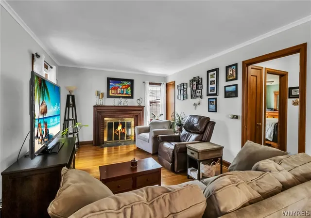 Photo 3 of Sale Pending at 241 Woodcrest Blvd, Buffalo, NY 14223 | MLS# B1689886 | Listing updated on 2026-07-21