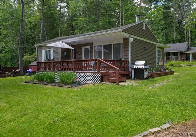 Homes for sale in Rushford, NY | 8135 Woodside Dr, Rushford, NY 14717 | MLS# B1692449