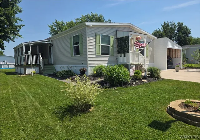 Homes for sale in Clarendon, NY | 260 Sunset Dr, Clarendon, NY 14429 | MLS# B1691938