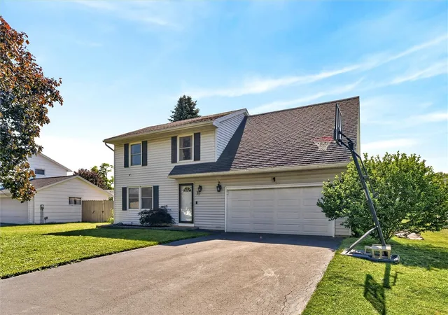 2nd image of 33 Loyalist Ave, Chili, NY 14624 | MLS# R1692670