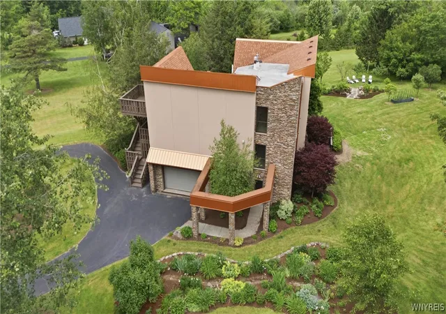 2nd image of 6985 Chestnut Ridge Rd, Orchard Park, NY 14127 | MLS# B1690510