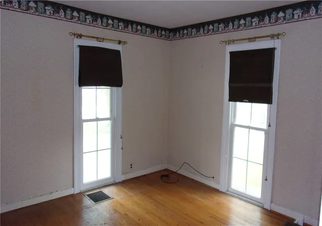 3rd image of 78 North St, Geneseo, NY 14454 | MLS# R1692698