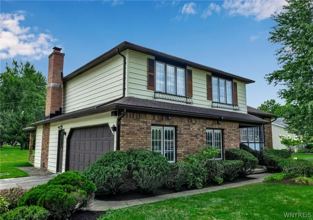 2nd image of 201 Gaylord Ct, Elma, NY 14059 | MLS# B1691285