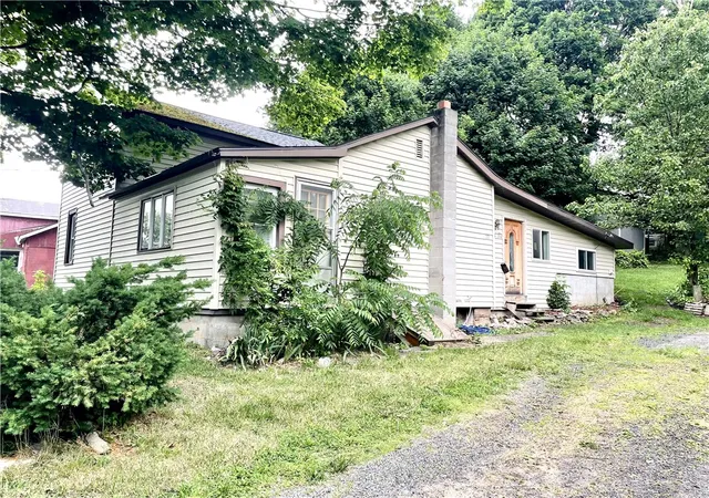 Photo 1 of Sale Pending at 22 Miller St, Auburn, NY 13021 | MLS# R1692386 | Listing updated on 2026-07-22
