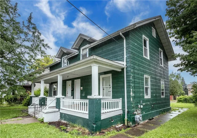 Homes for sale in Niagara Falls, NY | 466 24Th St, Niagara Falls, NY 14303 | MLS# B1692765