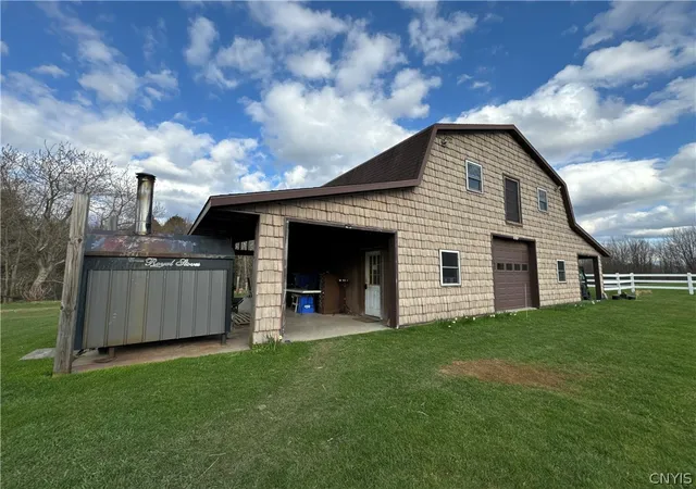 Photo 2 of Single family home for sale at 2076 Hillside Dr, Camden, NY 13316 | MLS# S1692084 | Listing updated on 2026-06-23