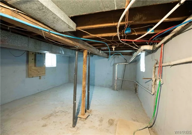 Listing Photo 2 - Condo for sale in building located at 29 Sherwood St, Buffalo, NY 14213 - Unit #