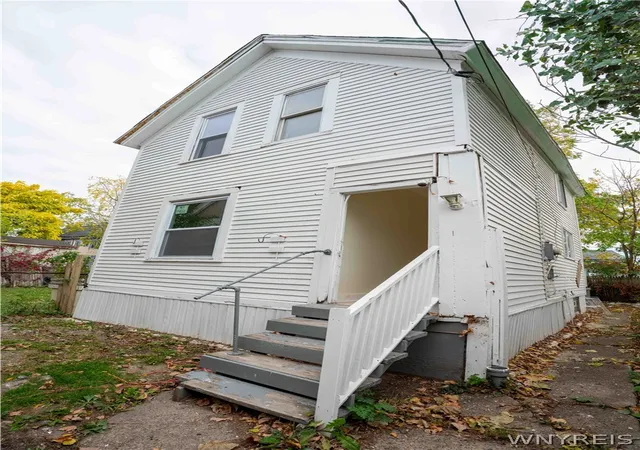 Listing Photo 3 - Condo for sale in building located at 29 Sherwood St, Buffalo, NY 14213