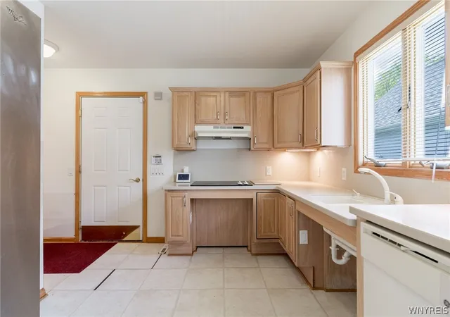 4th image of 71 Niagara Shore Dr, Tonawanda, NY 14150 | MLS# B1692820
