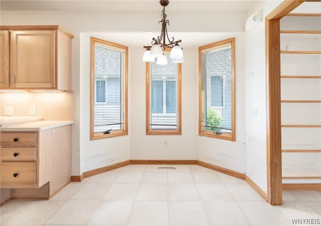 5th image of 71 Niagara Shore Dr, Tonawanda, NY 14150 | MLS# B1692820