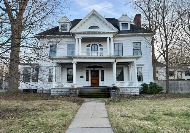1st image of 205 Ten Eyck St, Watertown, NY 13601 | MLS# S1692843