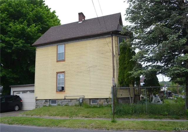 Homes for sale in Herkimer, NY | 111 N Bellinger St, Herkimer, NY 13350 | MLS# S1692660