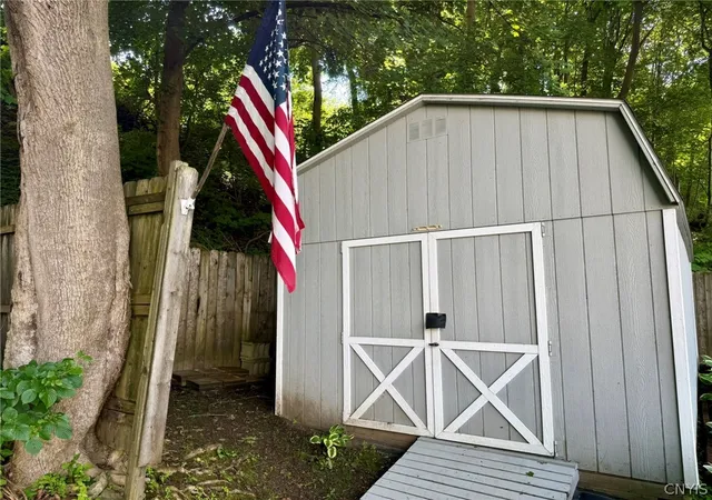 Homes for sale in German Flatts, NY | 215 W Main St, German Flatts, NY 13357 | MLS# S1692859