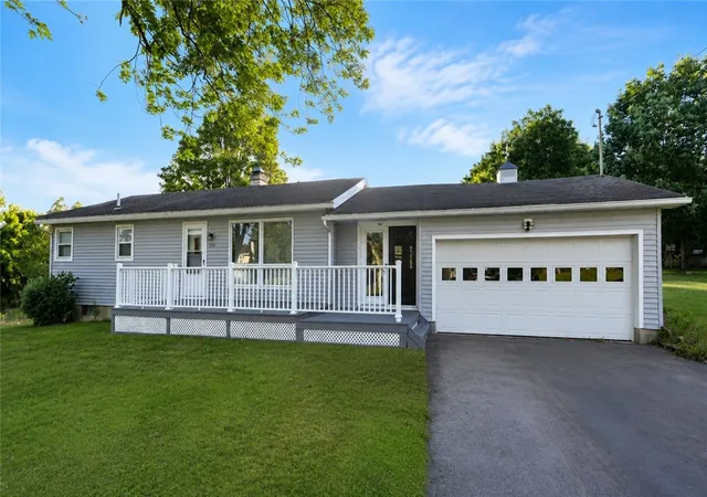Photo 2 of Sale Pending at 225 Carter Rd, Geneva, NY 14456 | MLS# R1692166 | Listing updated on 2026-07-23