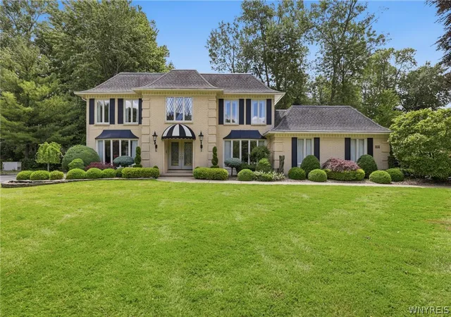 1st image of 164 Crestwood Ln, Buffalo, NY 14221 | MLS# B1692539