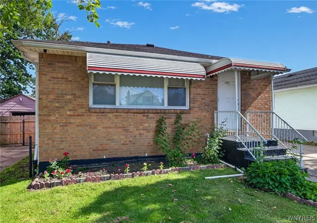 4th image of 246 Dupont Ave, Tonawanda, NY 14150 | MLS# B1692902