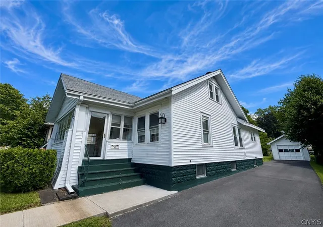 4th image of 132 Winthrop Rd, Syracuse, NY 13206 | MLS# S1691832